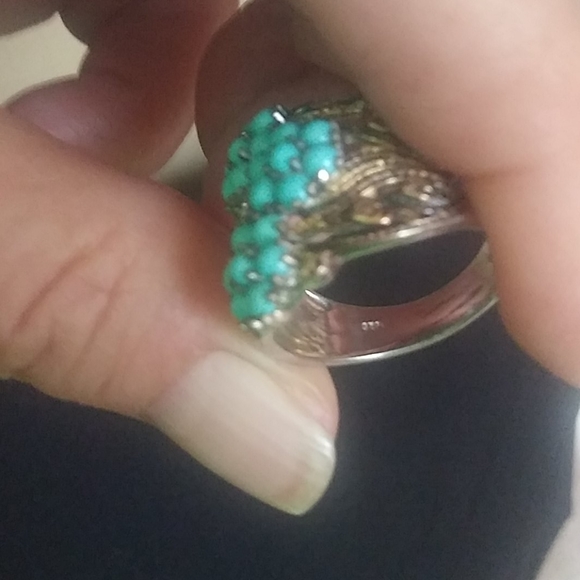 Ring - Picture 3 of 3